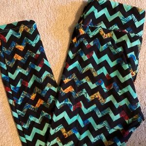 LuLaRoe OS legging